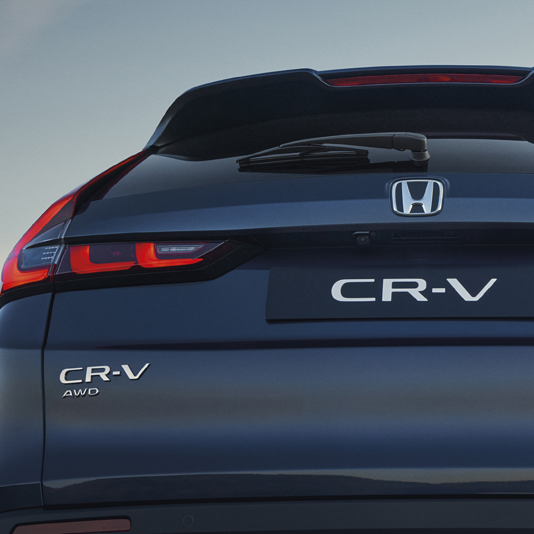 Detailný záber na model Honda CR-V Hybrid zozadu.