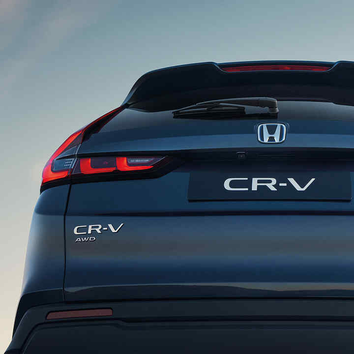 Detailný záber na model Honda CR-V Hybrid zozadu.