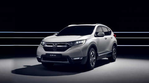 Bočný pohľad spredu na pokročilý hybridný pohon modelu CR-V.