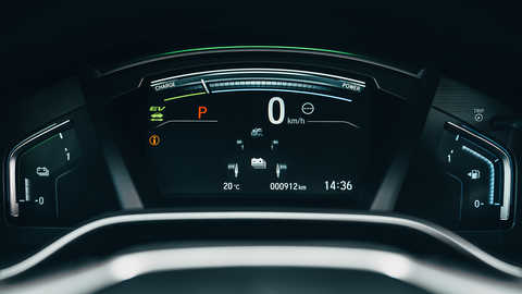 Detailný záber zboku na displej TFT modelu Honda CR-V Hybrid.