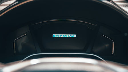 Detailný záber na systém hnacieho ústrojenstva modelu Honda CR-V.