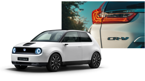 Trojštvrťový pohľad na prednú časť modelu Honda Clarity Fuel Cell s logom Honda.