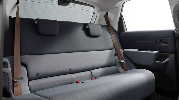 Detail zadných sedadiel pre cestujúcich v interiéri modelu Honda e.