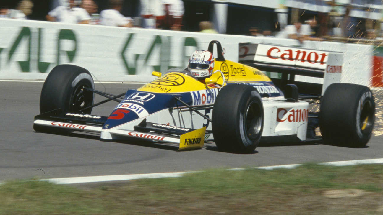 Keke Rosberg vyhral Veľkú cenu Dallasu v USA v stroji Williams s motorom Honda.