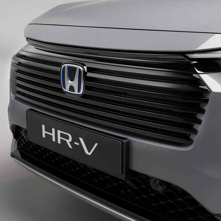 Honda HR-V lesklá čierna predná maska