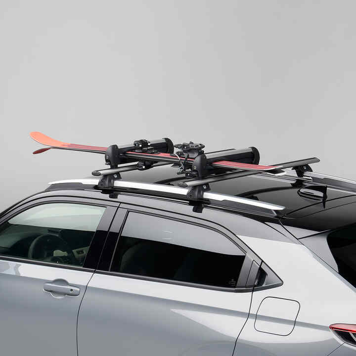 Honda HR-V s uchytením na strešné lyže