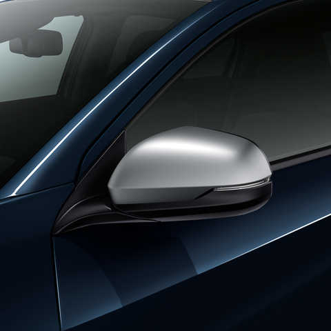 Bočný pohľad na spätné zrkadlo modelu Honda HR-V.