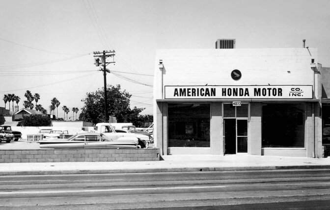 Historický záber spoločnosti Honda Motor Co. v Los Angeles.