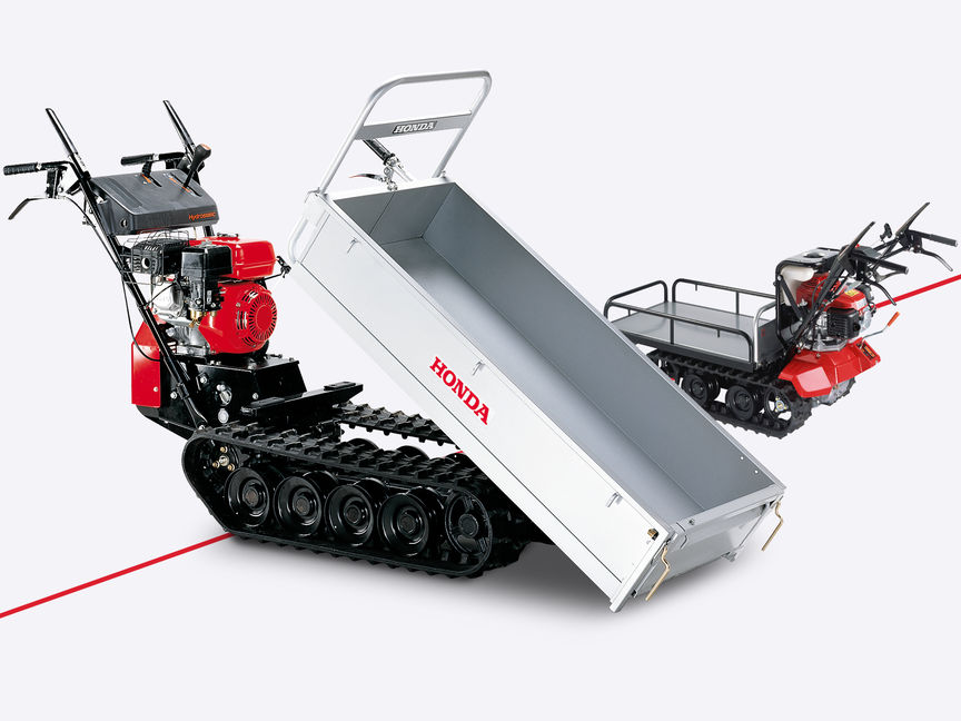 2 motorov&eacute; dopravn&iacute;ky Honda.