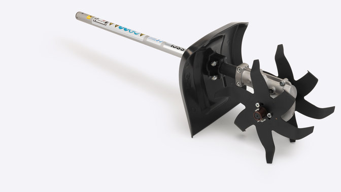 Honda Versatool s kultiv&aacute;torom.