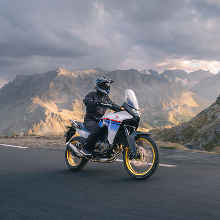 Honda XL750 Transalp – dynamika na ceste