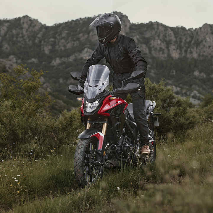 CB500X – NEBOJTE SA DOPRIAŤ SI SLOBODU 