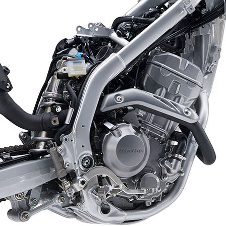 CRF250L priblížený pohľad na motor