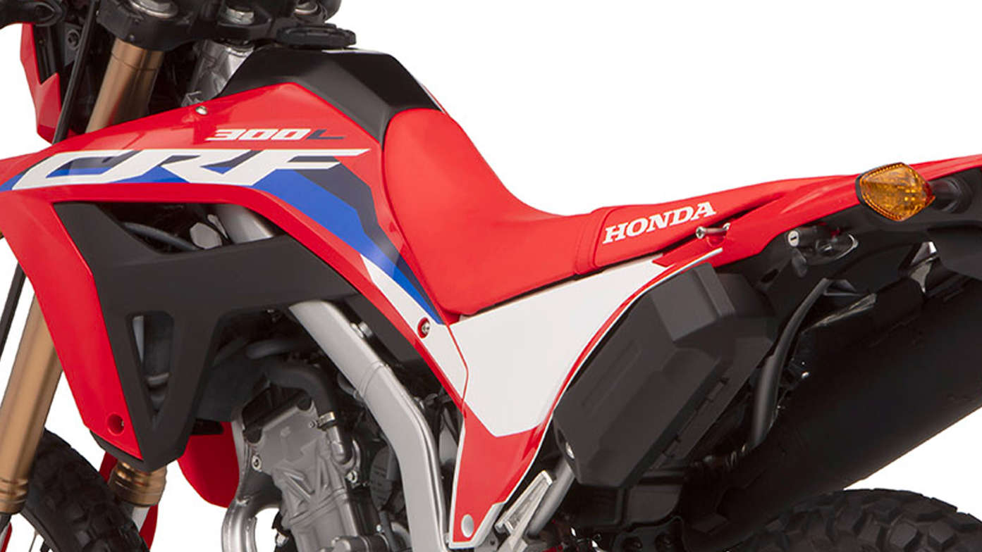 Honda CRF300L – štíhla, ľahká kapotáž