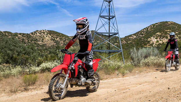 CRF110F Hladká 4-rýchlostná prevodovka