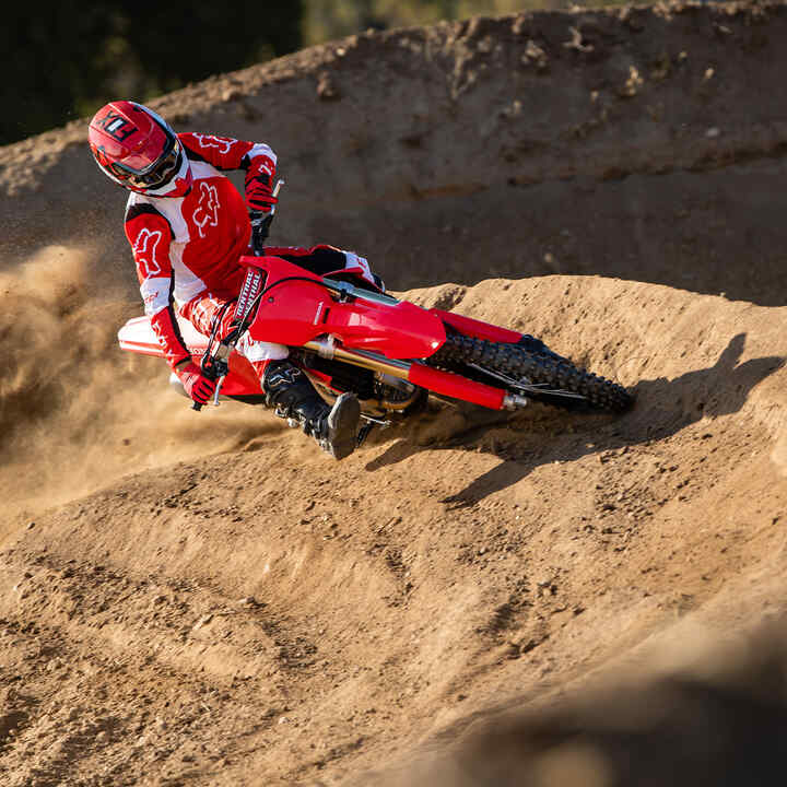 Honda – CRF250R – Vylepšené pre víťazstvo