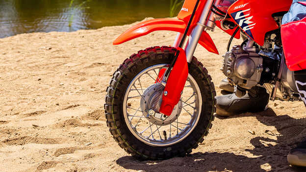 Honda CRF50F – jednoduché ovládanie