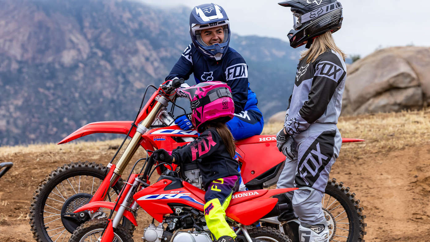 CRF50F – Zvykanie si na drsné podmienky