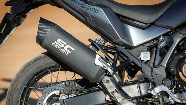 Farebné verzie tlmiča výfuku SC-Project pre motocykel Africa Twin