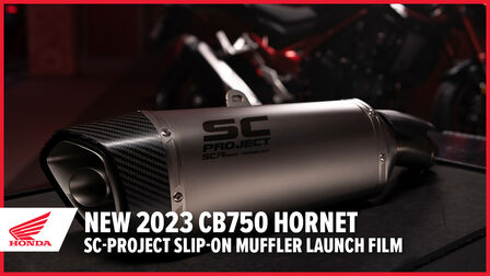 Film predstavujúci tlmič výfuku SC-Project na motocykel CB750 Hornet v súvislosti s jeho uvedením na trh