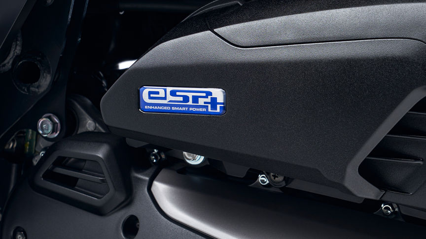 Forza 125, kvapalinou chladený, 4-ventilový vylepšený motor s technológiou Smart Power Plus (eSP+) 