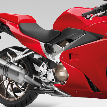 Integra, Scooter, predný 3/4 pohľad na príslušenstvo, horný box, motocykel
