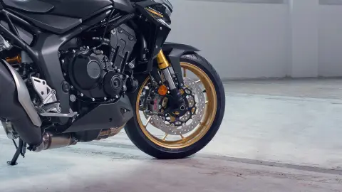 cb1000