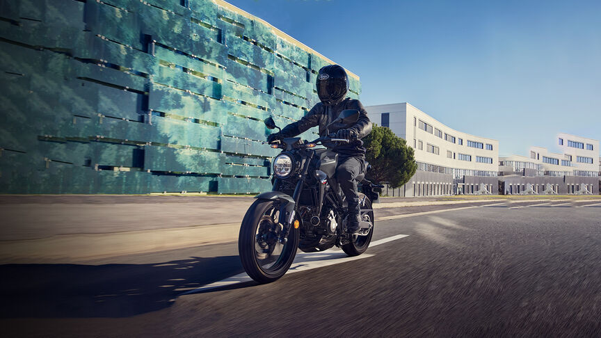 Honda CB300R – športový roadster s malou kubatúrou