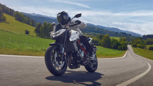 Pokročilá technológia modelu Honda CB750 Hornet pre dokonalú jazdu