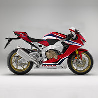 Záber zboku na model Honda CBR1000RR Fireblade SP.