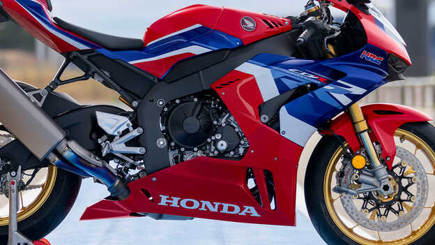 Honda CBR1000RR-R Fireblade SP s vysokootáčkovým motorom