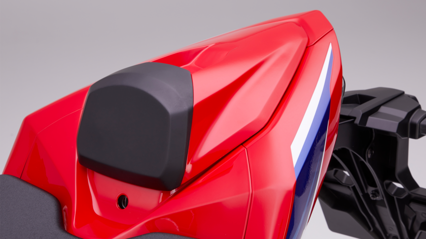 CBR1000RR-R ochranný kryt namiesto zadného sedadla