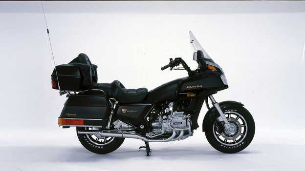 Séria Gold Wing GL1200 z roku 1984
