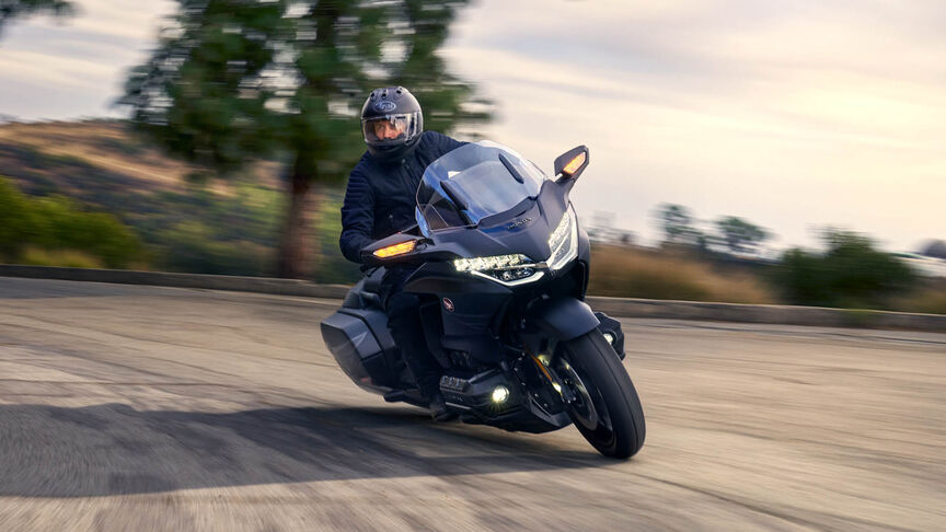 Honda GL1800 Gold Wing – pohľad zboku