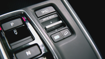 Parkovac&iacute; asistent Honda Parking Pilot